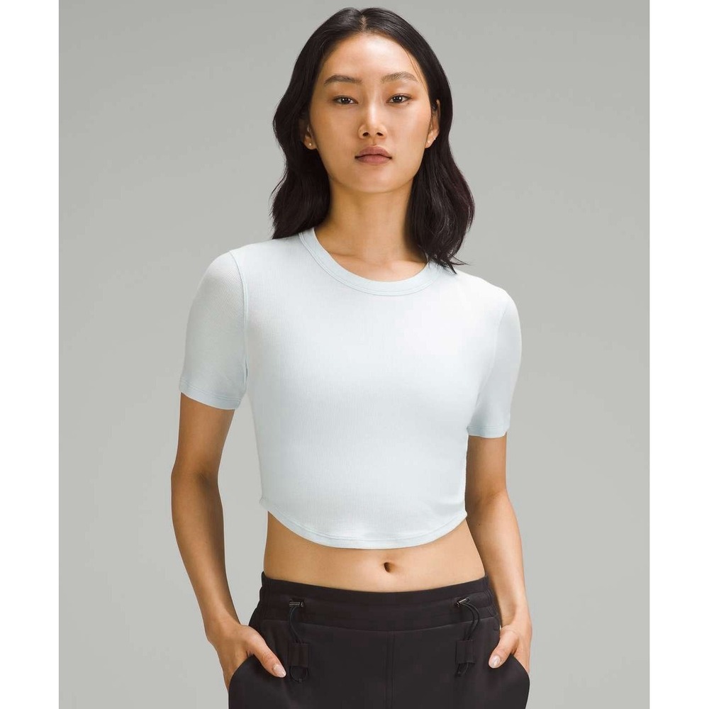 Lululemon Hold Tight Cropped Short Sleeve Ribbed TShirt ~4 Light Blue Curved Hem
